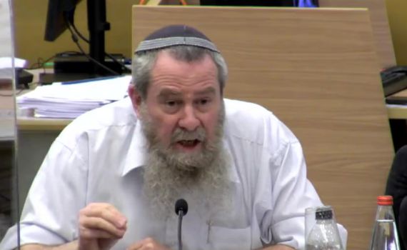 "דבר בשם עצמך" | יו"ר הוועדה נגד אבי מעוז