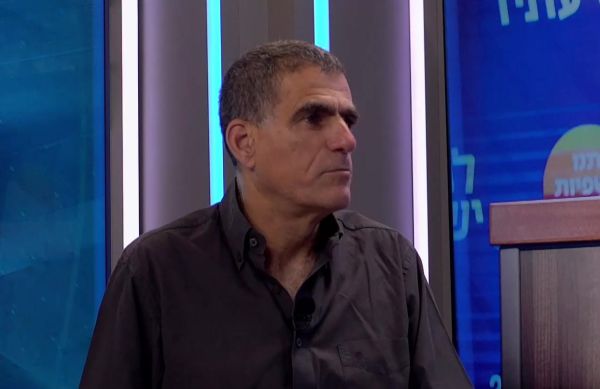 ח"כ מוסי רז: "חאן אל אחמר לא יפונה"