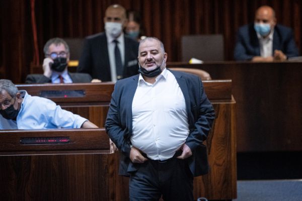 לקראת פיצוץ? מחלוקת חדשה בין רע"מ לקואליציה