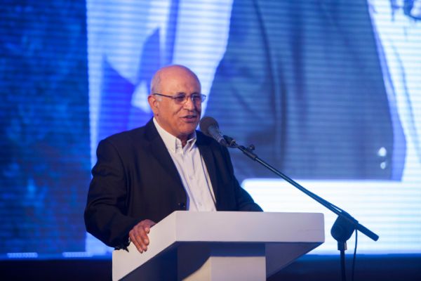 אביגדור קהלני לסרוגים: אלוהים נתן לנו סטירת לחי