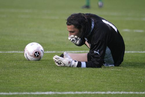 דודו אוואט מגיב לסערה: "סימן שאני בדרך הנכונה"
