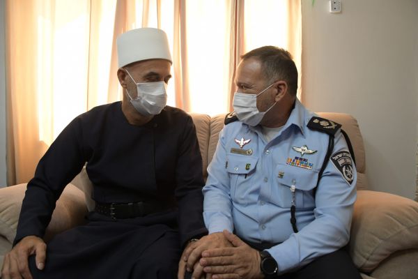 המפכ"ל למשפחת המתנדב שנרצח: יש לכם משפחה חדשה