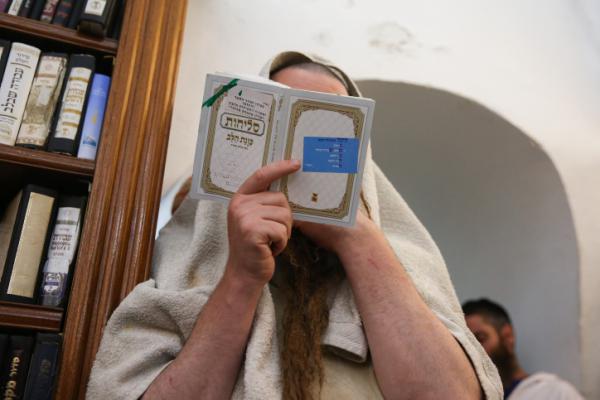 חשבון נפש כלכלי כמבוא לתפילה על הפרנסה