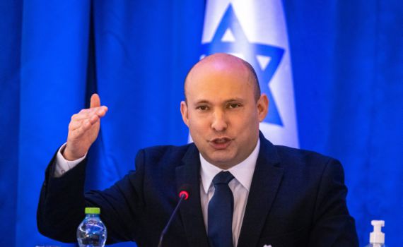 איך זה שהוא לא מצליח לייצר אהדה?