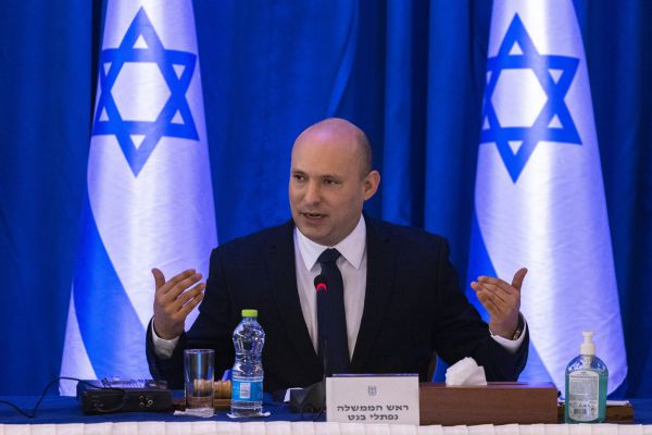 בנט בדיון על החינוך: "גדלים פה דור של זומבים"