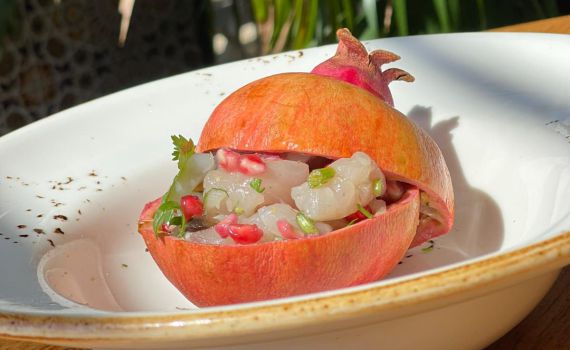 מתכון מקורי לראש השנה: רימון במילוי סביצ׳ה דג ים