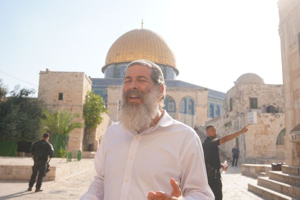 צפו: רבנים וראשי ישיבות בהר הבית לקראת ר"ה