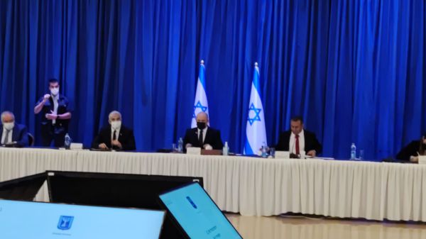 בנט על הבריחה: "רצף טעויות וכשלים"