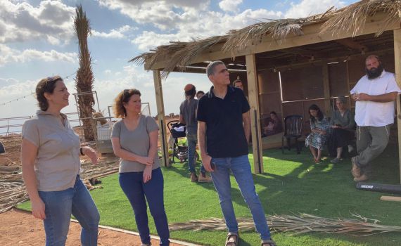 חברי מרצ: "יש התחייבות שלא יוקמו מאחזים"