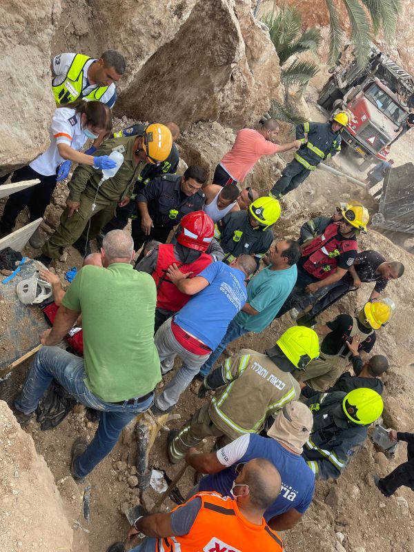 שישה פצועים מקריסת קיר בכפר כנא