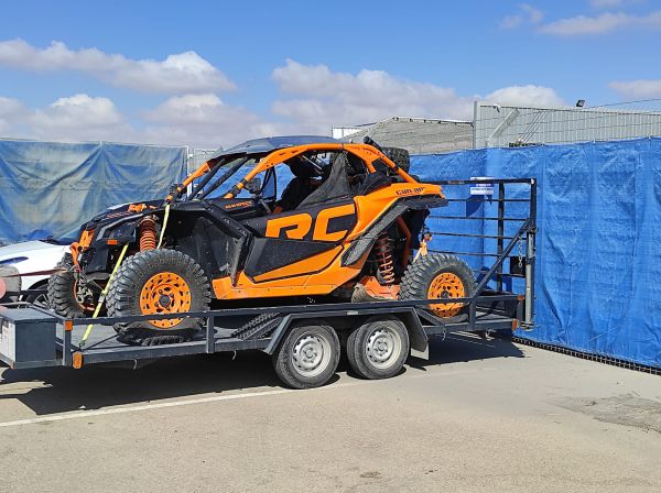 צפו: מרדף וירי אחרי גנבי רכב שטח בפזורה הבדואית