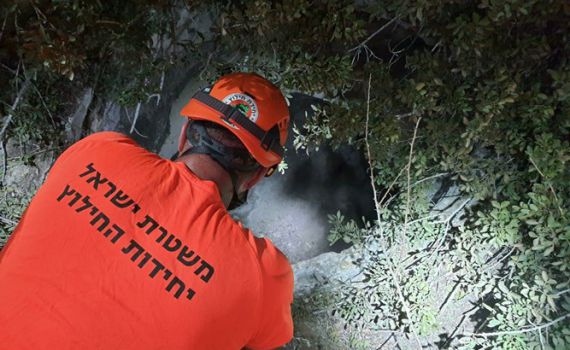 לוחם נפל לבור בעומק 20 מטר ונפצע קל