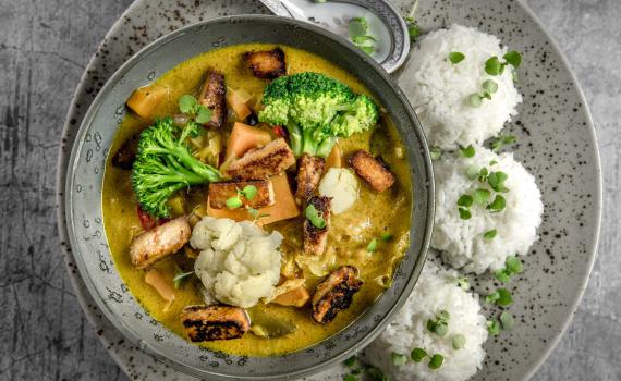 טעים ובריא: תבשיל ירקות בקארי ירוק