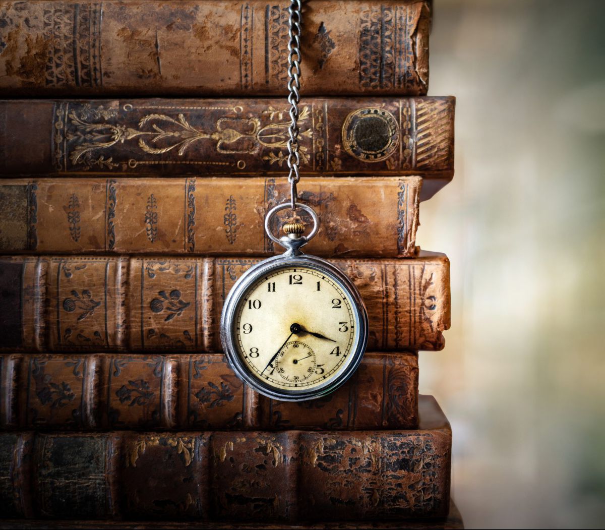 'הנזיר היהודי'- מסע בהיסטוריה היהודית | ביקורת ספרים