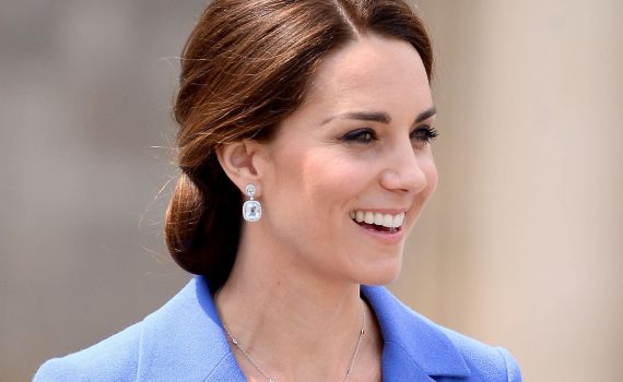 עוצרת נשימה: השמלה המושלמת של קייט מידלטון