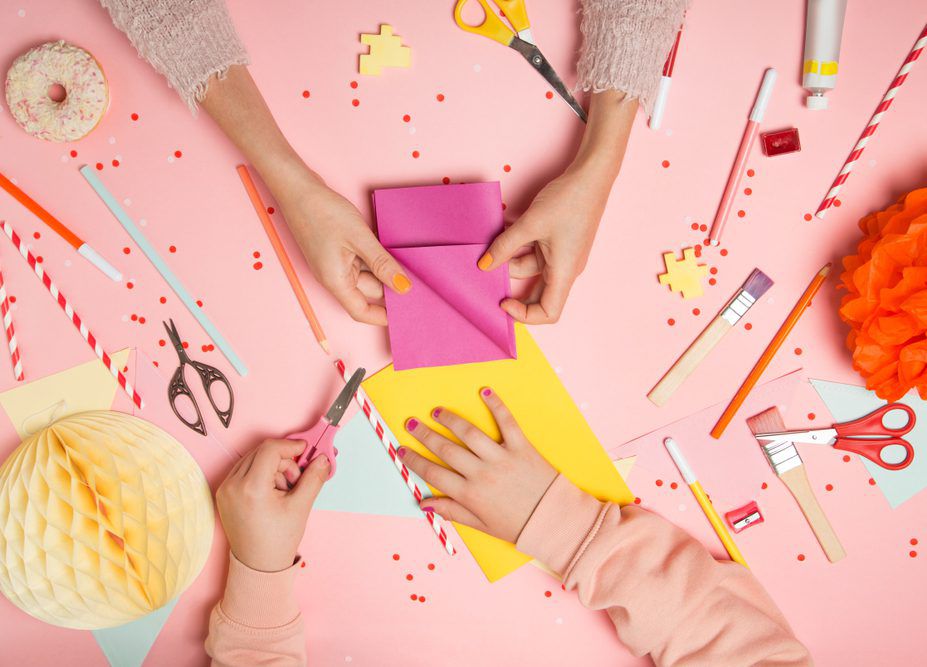 רגע לפני החג: כך תכינו קישוטים פשוטים לסוכה