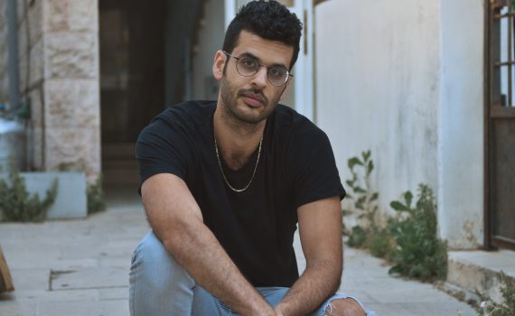 מרגש: אוהד דרשן מספר על התמודדות עם חרדה בשיר חדש