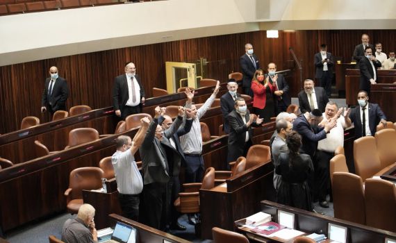 ניצחון לציר טיבי-ביבי: האופוזיציה ניצחה בהצבעה