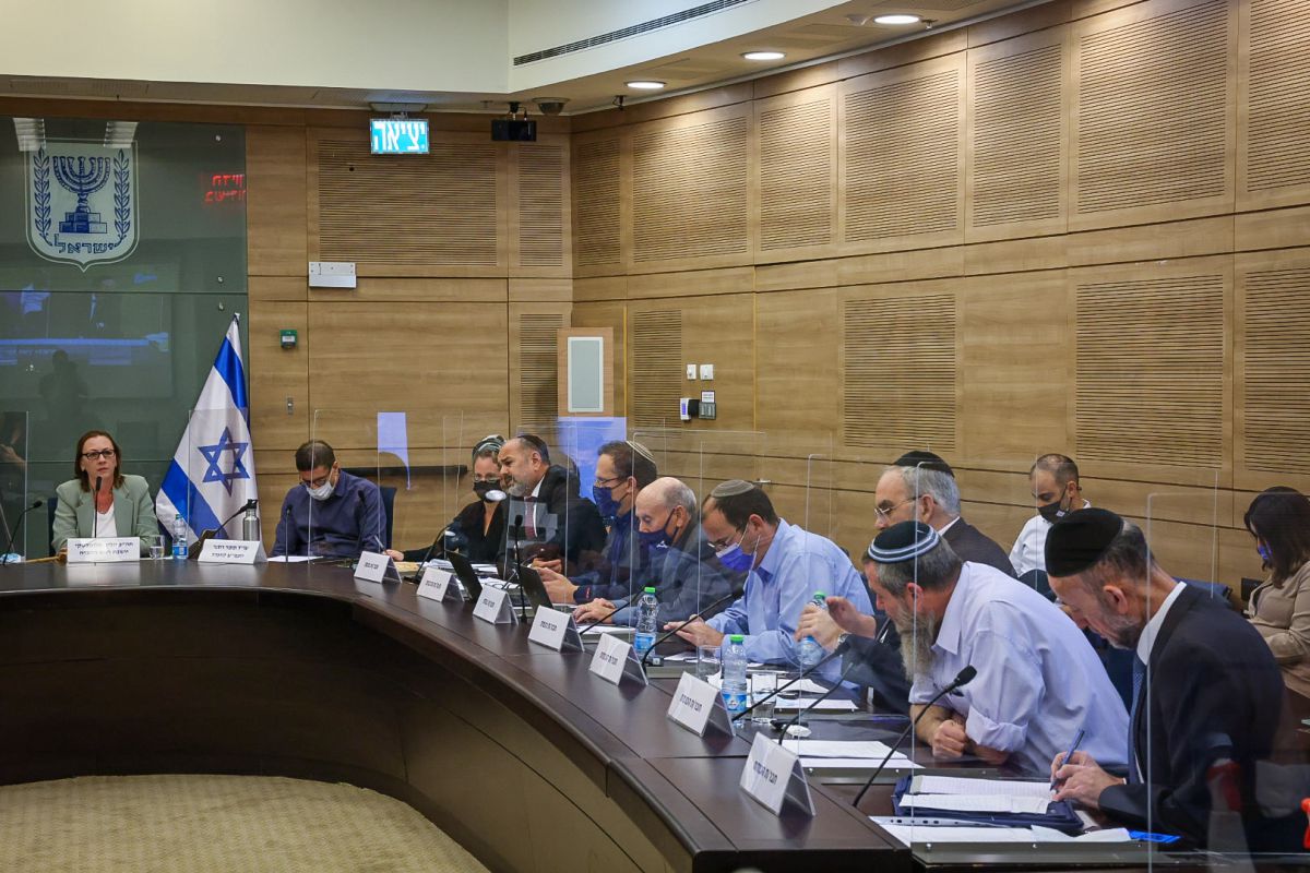 מתווה הגיור: מחלוקת בתוך הקואליציה בין קינלי לכהנא