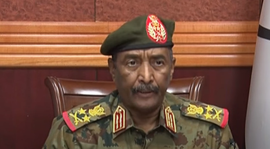 מוביל ההפיכה בסודן: "אני שומר על רה"מ אצלי בבית"