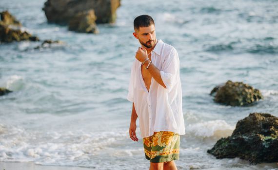 עדן חסון פותח הכל: חוסר הביטחון, הזוגיות והפחדים