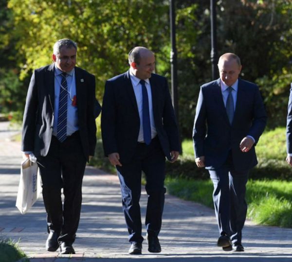 אלקין מסביר: זה מה שהיה בשקית בפגישה עם פוטין
