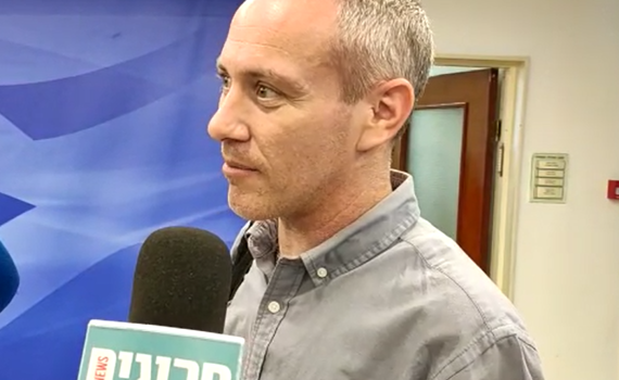 טרופר: "הבעיה היא של כותבי הארץ לא אצלי"