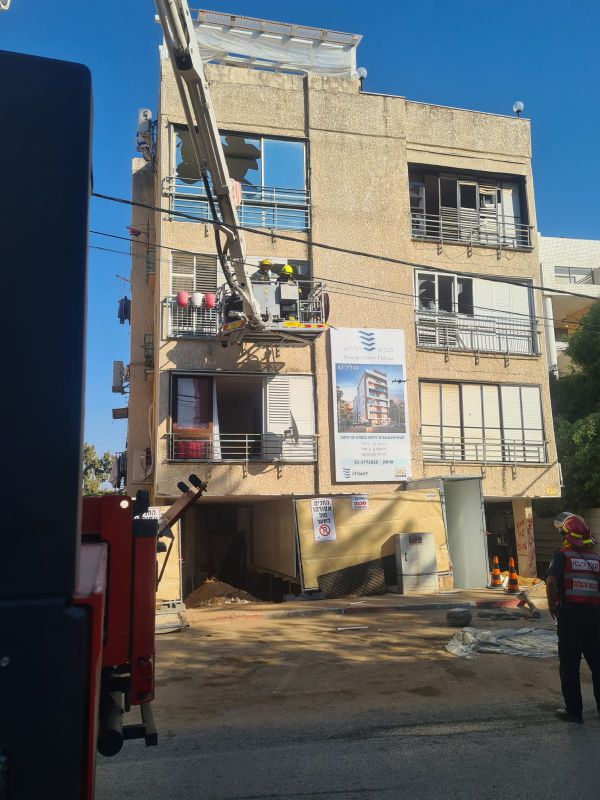 הוחלט על הרס בניין שפונה ברעננה