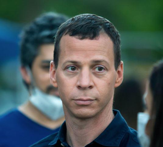 עמית סגל עוקץ: אני המום; לא הכל זה עלילה ושופרות?