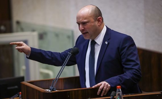 בנט תקף: "לא יכולתי שלא לגחך"