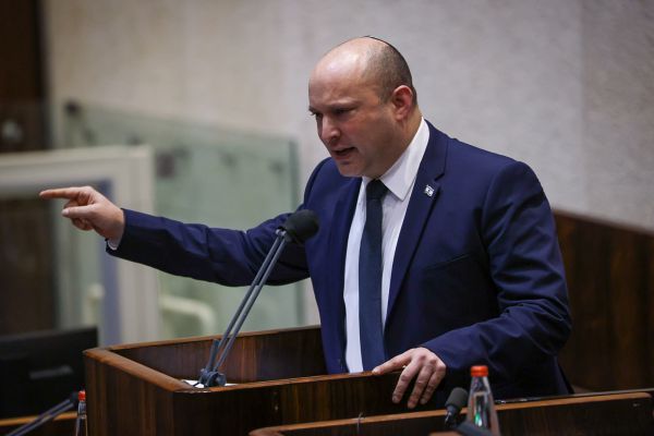 בנט תקף: "לא יכולתי שלא לגחך"