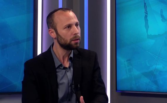 הרב פכטר מעריך באולפן: "אנשים יאכלו יותר כשר"