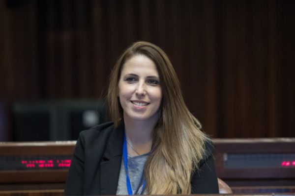 אחרי שעוררה סערה – מיכל שיר מבהירה את דבריה