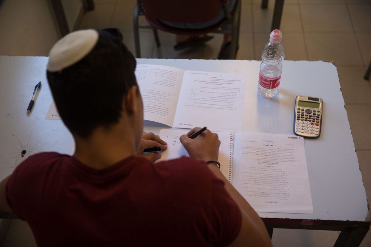 לראשונה: מועד ב' לבחינת הבגרות בעל פה באנגלית