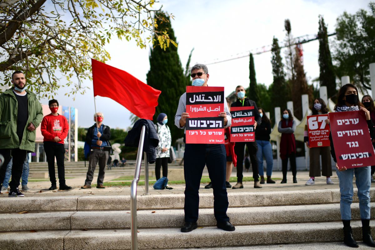 המשטרה בוחנת: חקירה נגד המרצה שהללה מחבל