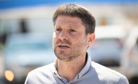 סמוטריץ': "שטרן הסיר את המסכה מהפמיניזם הצבוע"