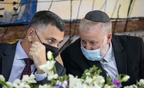 סער הודיע: זה המחליף הזמני של מנדלבליט