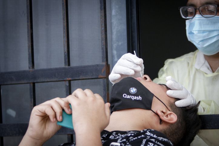 לא צריך לדחוף מטוש: בדיקת קורונה באמצעות רוק