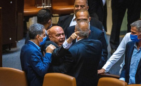 "שחקן נשמה"; סמוטריץ' מחמיא לעיסאווי פריג'