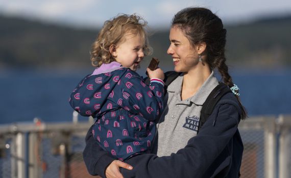 נטפליקס חוזרת ליצר תוכן טוב עם "עוזרת בית" | ביקורת