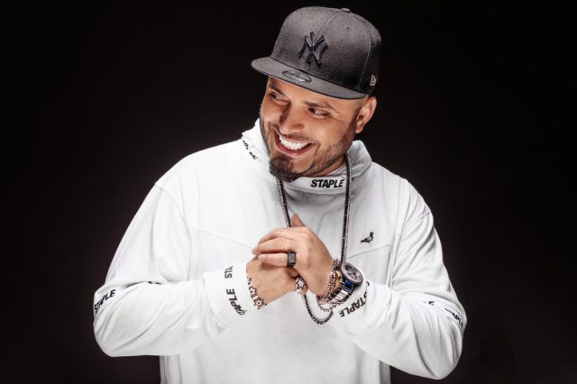 סאבלימינל בביצוע מחודש לשיר "נייר עיתון"