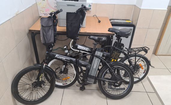 צפו: מבצע משטרתי נגד רוכבי קורקינטים ואופניים