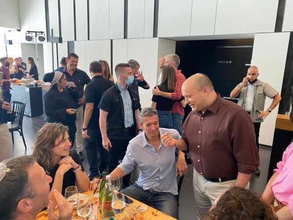 בנט: אנחנו קואליציה אחרת, להתרומם מעל המפלג