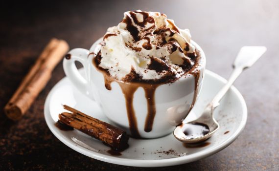 3 משקאות חורפיים שיחממו אתכם