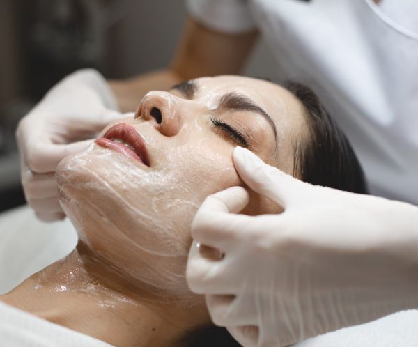 זה הזמן לשיקום: טיפים לטיפול בעור בעונת הסתיו