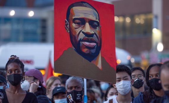 ג'ורג' פלויד יקבל חנינה לאחר מותו?