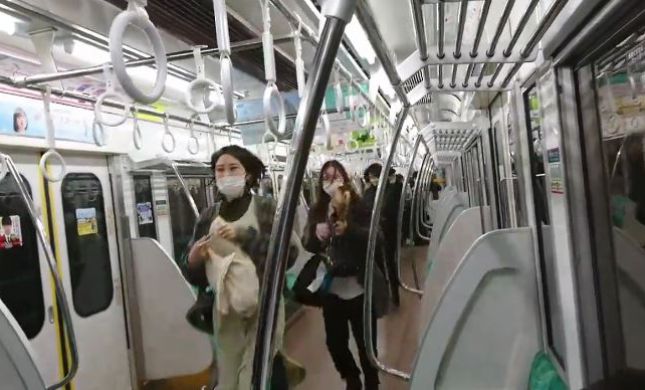  אירוע דקירה בטוקיו: לפחות 15 פצועים ברכבת תחתית