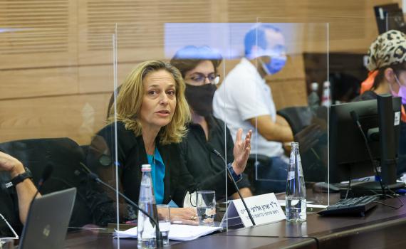 אלרעי פרייס: כשזה יקרה, נפסיק עם 'מדינות אדומות'