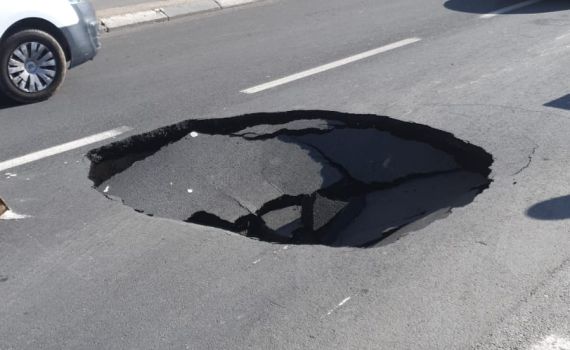 בגלל בולען: המשטרה סגרה כביש מרכזי בתל אביב
