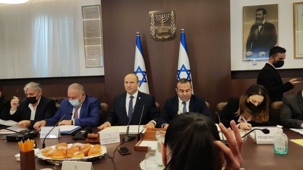 סערה פרצה במהלך הדיון בממשלה: "מי אתה בכלל?"